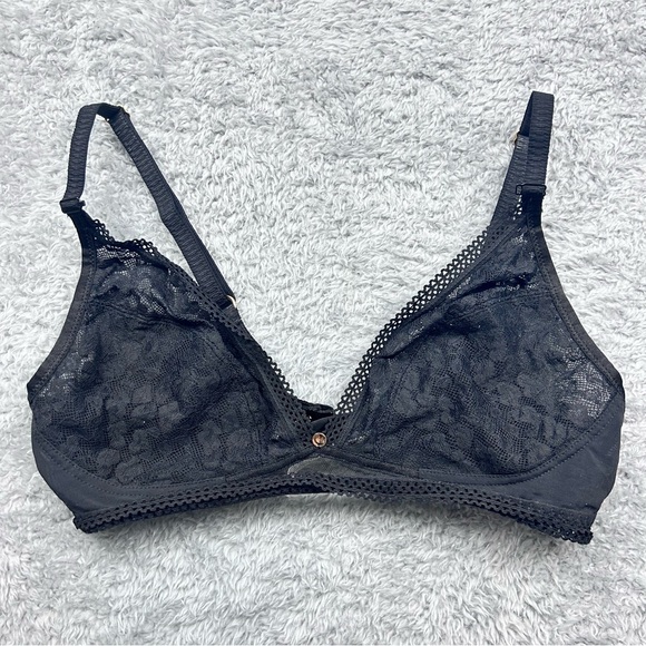 Chantelle SPIRIT 11A8 Black Lace Wirefree Bra with J-Hook Back Sz M - Picture 3 of 16